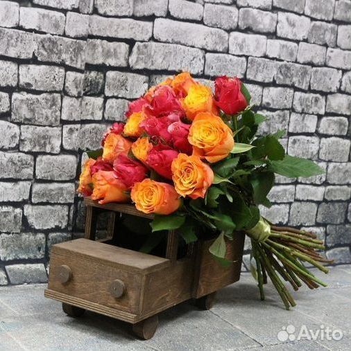 Букет из 25 роз. Подарок девушке