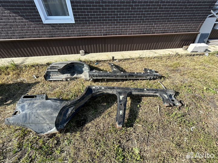 Заднее крыло mercedes w212