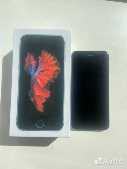 Телефон iPhone 6s