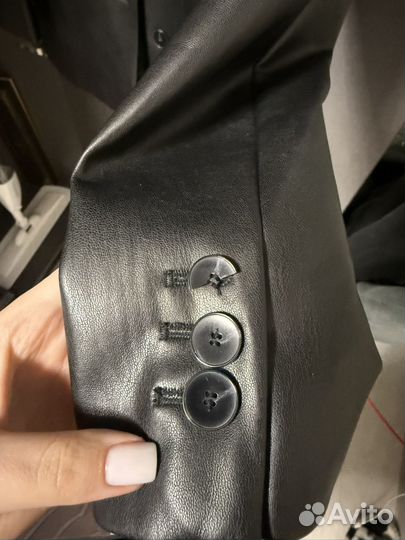 Кожаный пиджак