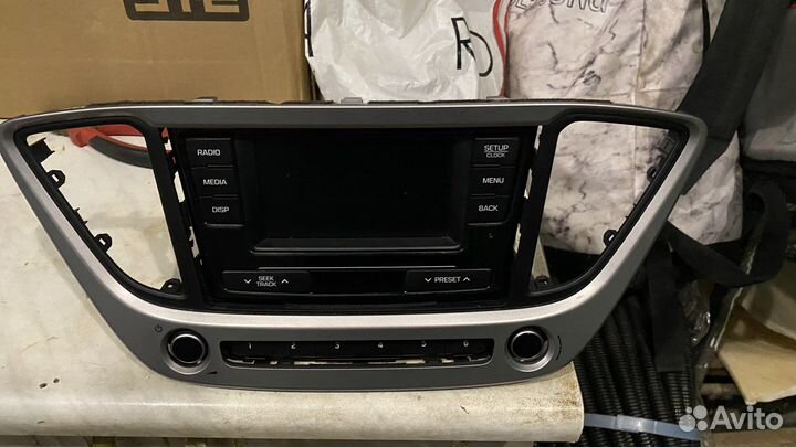 Штатная магнитола на hyundai solaris 2