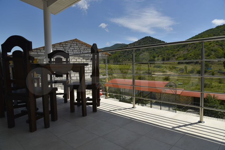 Дом 200 м² на участке 7 сот.