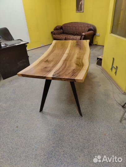 Стол обеденный кухонный