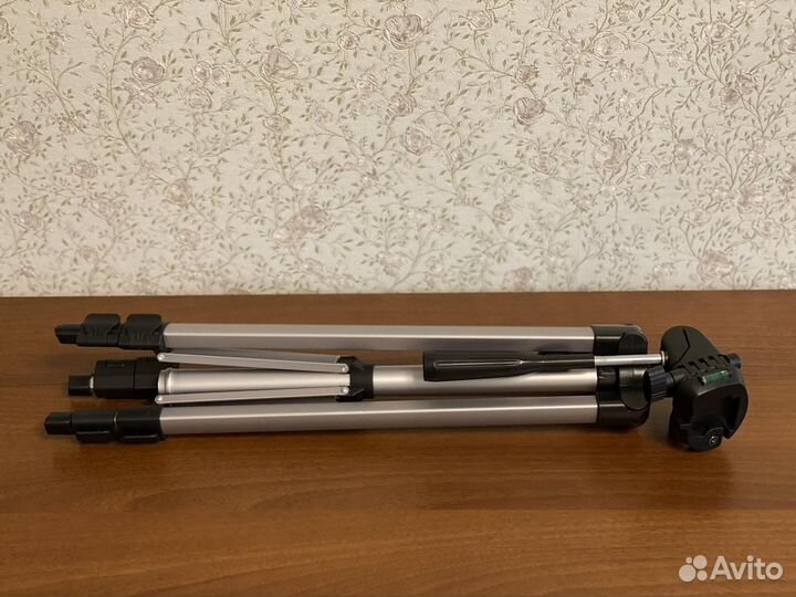 Штатив для фотоаппарата профессиональный