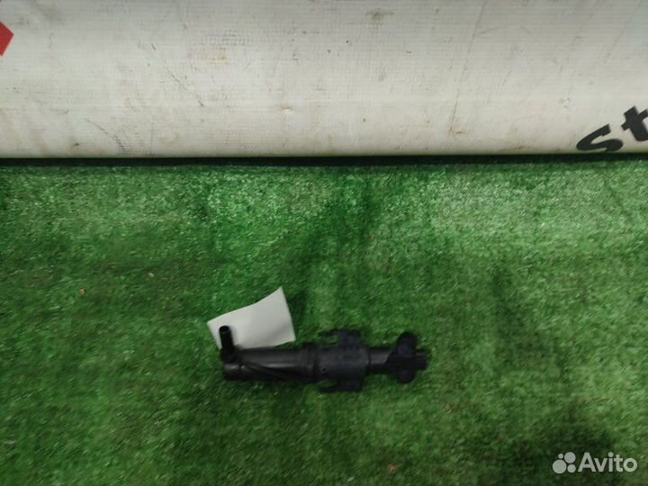 Форсунка омывателя фар правая Bmw 523 F10 N52B25AF