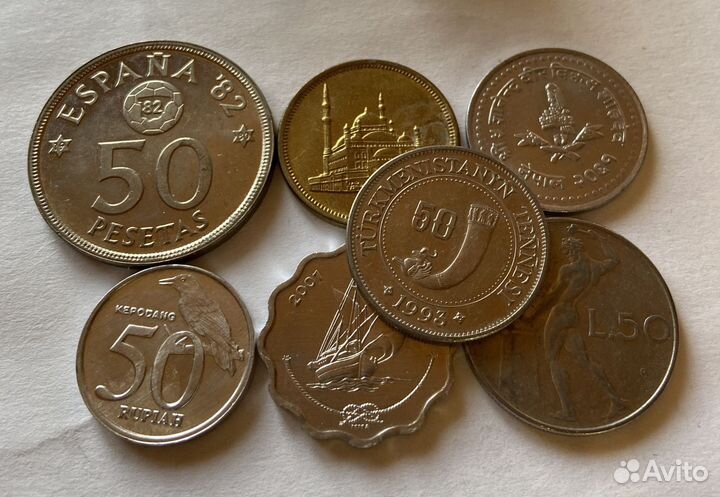Набор монет разных стран 7 штук