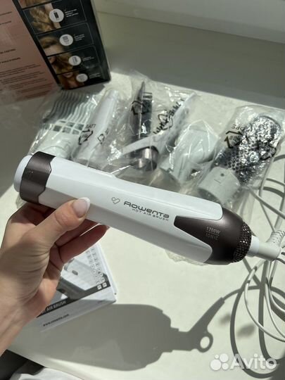 Фен-щетка Rowenta Premium Care