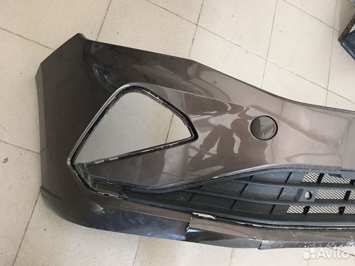 Оригинальный бампер VW Polo
