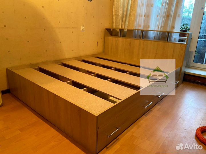 Кровать двуспальная