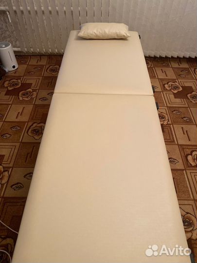 Кушетка с регулировкой высоты