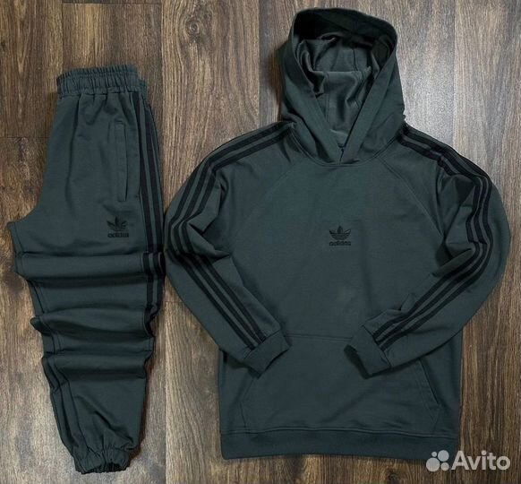 Спортивный костюм adidas классика