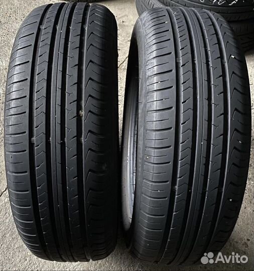 Yokohama Advan A052 215/60 R17