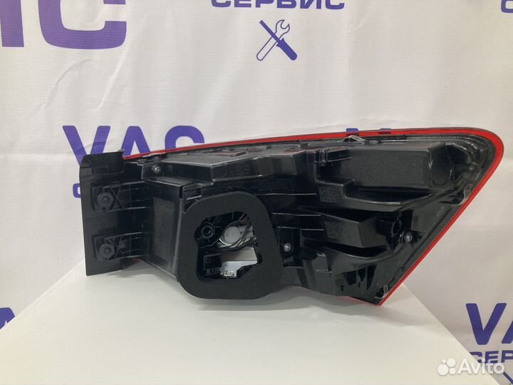 Задний фонарь 565945207