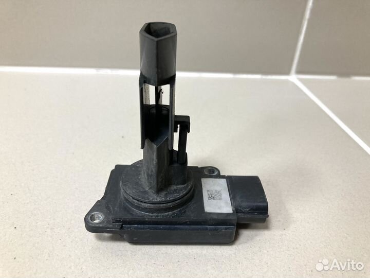 Датчик массового расхода воздуха Mitsubishi