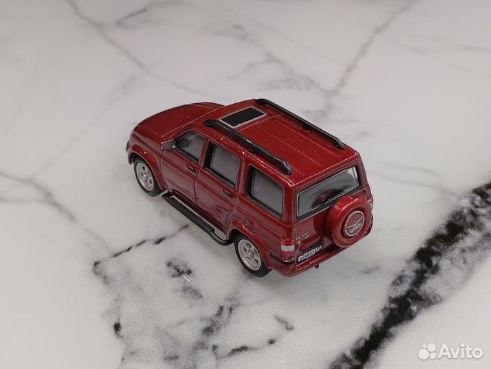 УАЗ 3163 Патриот (2005-н.в.), бордовый