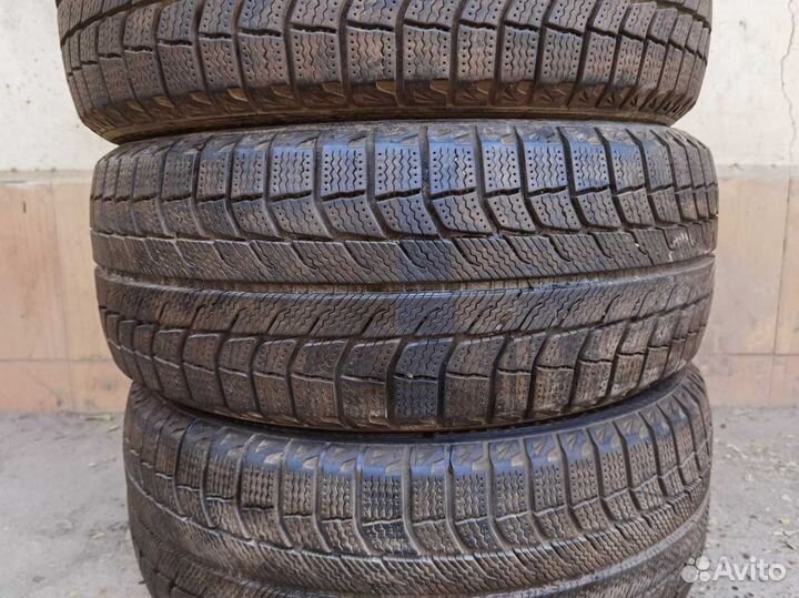 Michelin X-Ice XI2 225/50 R17 98T