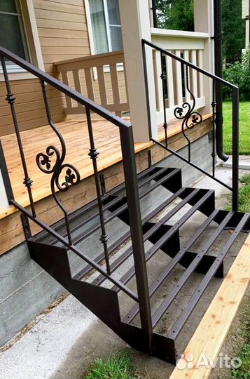 Лестница винтовая с монтажем