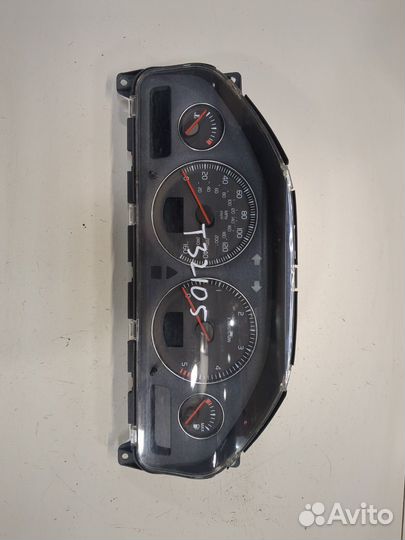 Щиток приборов Volvo XC90, 2005