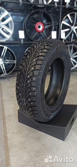 Formula Ice 215/65 R16