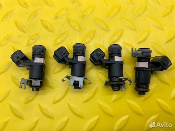 Форсунка топливная Renault Duster легковой