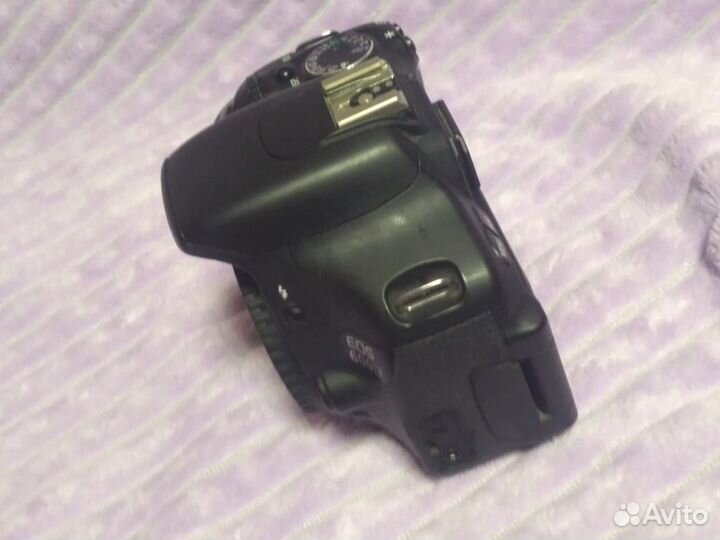 Зеркальный фотоаппарат Canon eos 600d