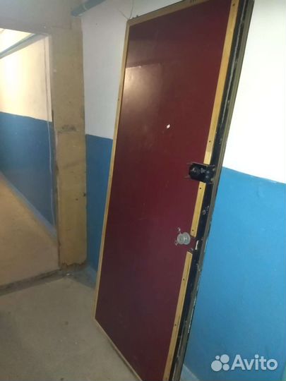Металлическая дверь бу