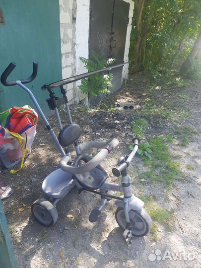 Детский велосипед с ручкой