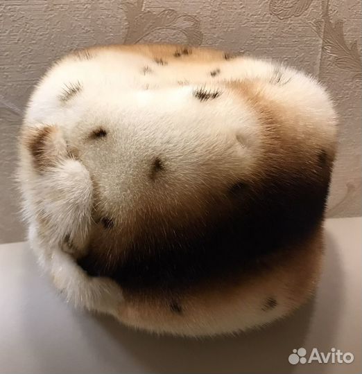 Шапки женские из меха норки и овчины