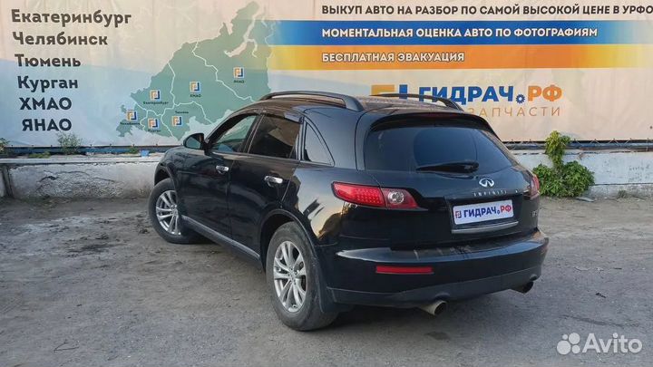 Рейка топливная Infiniti FX35 (S50) 17521-AC700