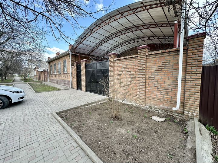 Дом 154 м² на участке 6 сот.