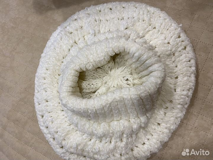 Комплектик Берет и шарф вязанные