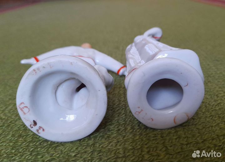 Фигурки из фарфора