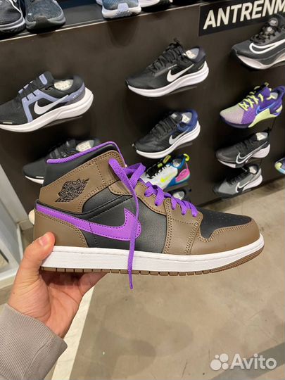 Кроссовки Nike air jordan 1 mid