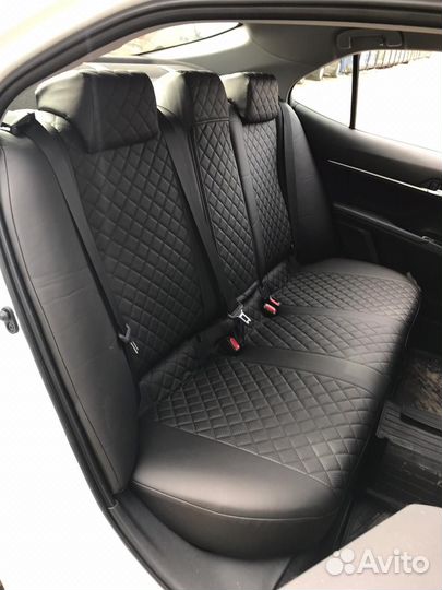 Чехлы Toyota Camry Экокожа ромб Автопилот