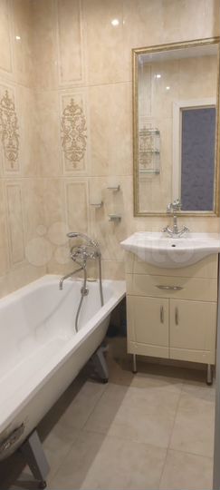 2-к. квартира, 40 м², 4/4 эт.