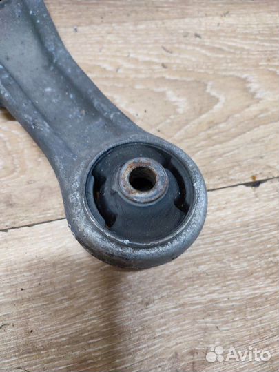 Рычаг подвески передний левый Hyundai I40 2013