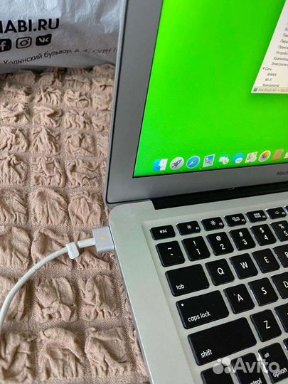 Обмен MacBook Air 13 2014 года, 440 Циклов, провер