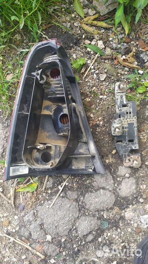 Задняя правая фара на Renault Logan