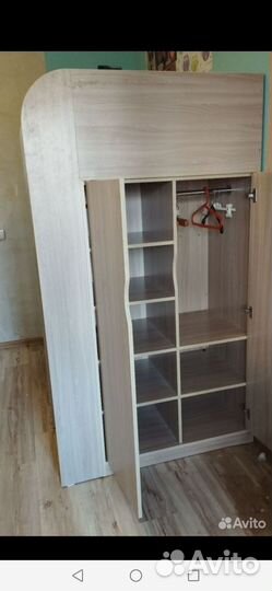 Письменный стол, кровать, шкаф, тумбочка