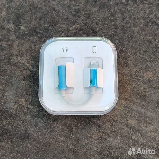 Переходник с lightning на AUX 3.5mm