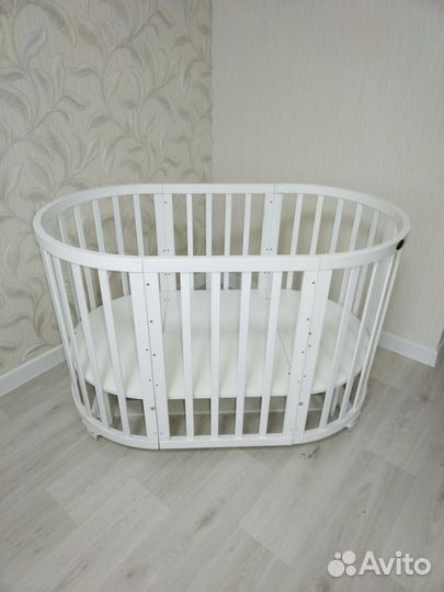 Детская овальная кровать с маятником Дрёма