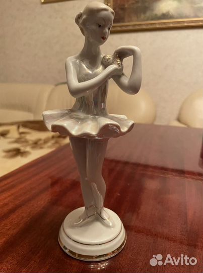 Фарфоровые статуэтки