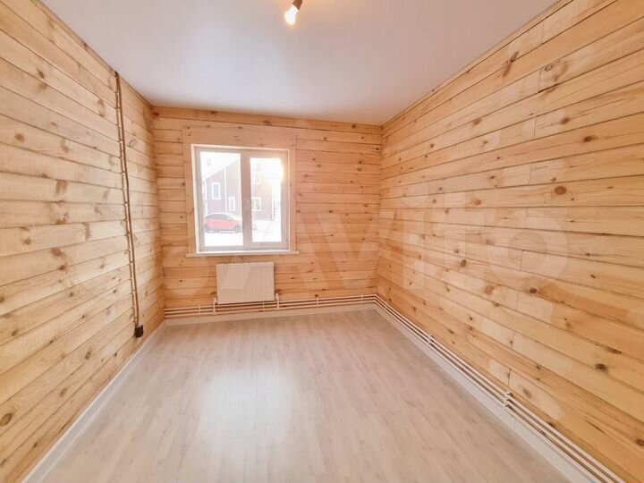 Дом 107 м² на участке 8,6 сот.