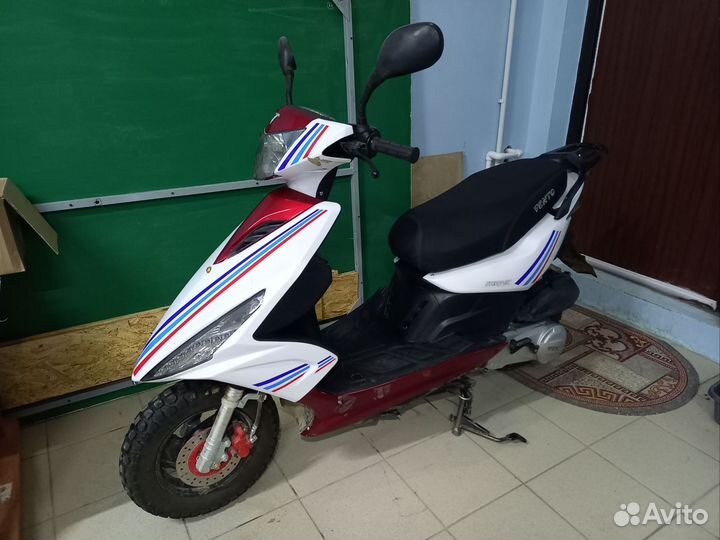 Скутер Vento Corsa 150куб