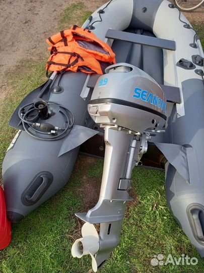 Лодка Ривьера 3200ск