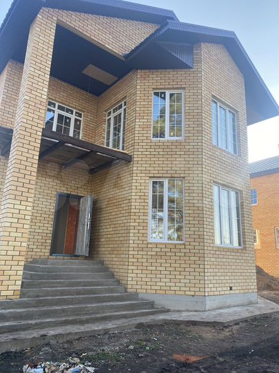 Коттедж 153 м² на участке 7,3 сот.