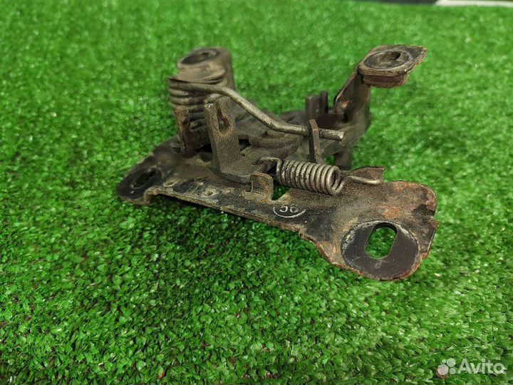 Замок капота Audi A4 B5 AGA 1998