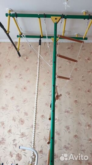 Спортивная шведская стенка