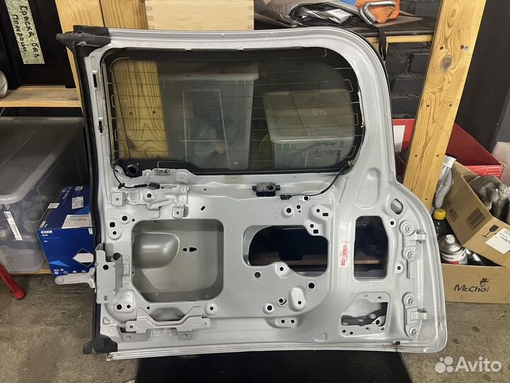 Дверь багажника левая Mini F54