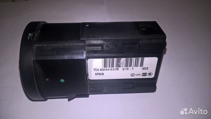 Продам переключатель 6Q0941531M VW polo